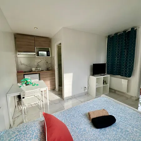 Appartement Chemin De Fer, Super Et Gagny