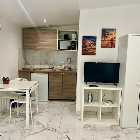 Appartement Chemin De Fer, Super Et Gagny